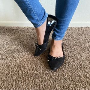 ALFANI Pointed Toe Flats w/Bow Detail Size 8.5 M